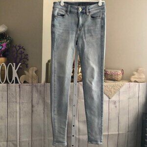 American Eagle sz 0 High Rise Jeggings Super Stretch Light Wash